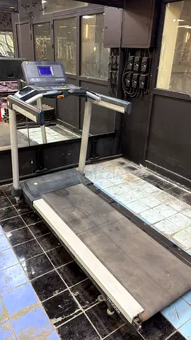 Used treadmill - functional