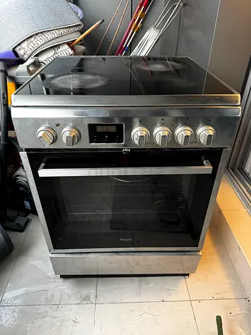 Electric cooking range - Good Working Condition