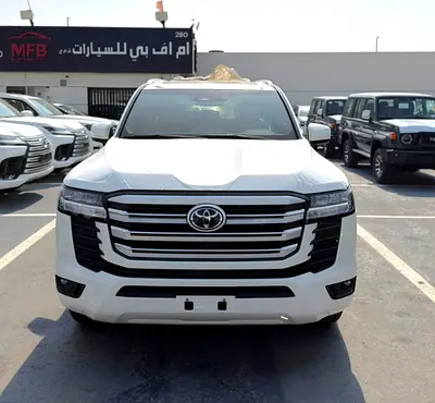 2026 Toyota Land Cruiser GXR 4.0L Omani GCC Specs with Vacuum doors and LED grill