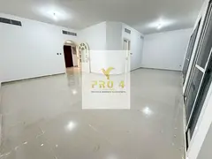 Spacious 3bhk 95k 4payment central ac with maid room small balcony big kitchrn