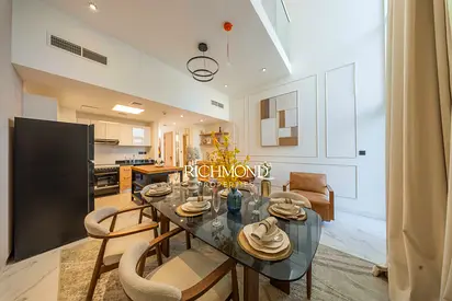 Corner Unit | Single Row | Gated Community