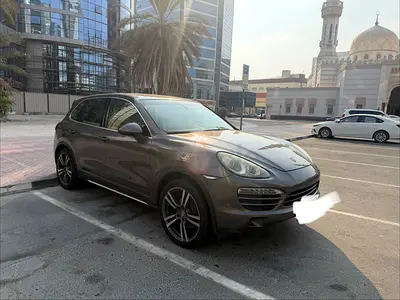 2013 Porsche Cayenne Standard GCC Specs