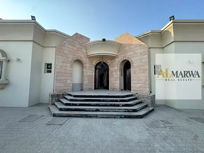 Huge 4 Master Bedroom's - Independent Villa - Hall + Majlis