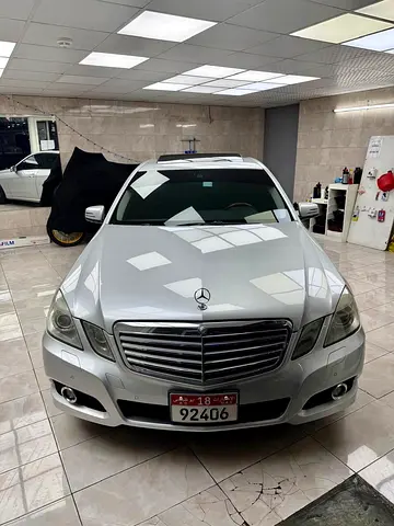 Mercedes-Benz E-Class E 350 2010 Japanese Specs