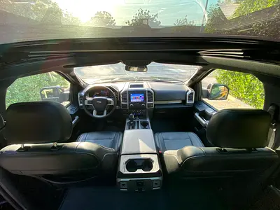 Ford F-150 Lariat 2016 American Specs