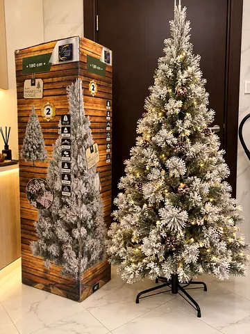 180 cm Minnesota Flocked Christmas Tree - Perfect Condition