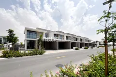 Internal | Walk to Pool | Vacant on Transfer