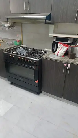 Toshiba 5-Burner Gas Cooker with Oven - Black & Stainless Steel