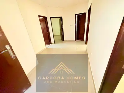 Spacious 2bhk available family split ac central gas close Hal Ac by owner side only family building
