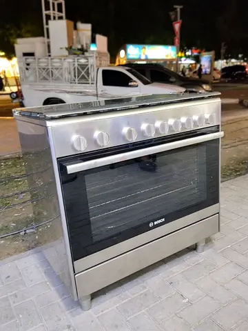 Bosch Stainless Steel Free-standing Gas Range with Oven - Good Condition