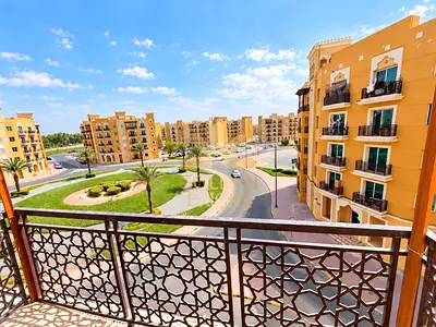LOW-MAINTENANCE INVESTMENT | PRIME LOCATION