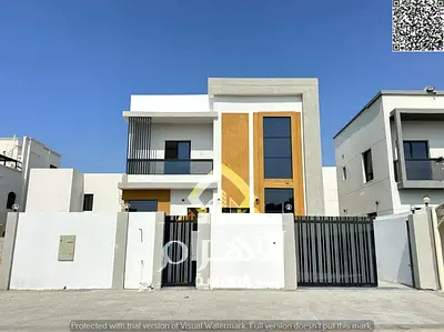 جاهزه للسكن! شاملة الكهرباء والمياه والمكيفات ، استمتع بالفخامة والراحة في فيلا مودرن راقية بموقع استراتيجي مقابل المسجد مباشره