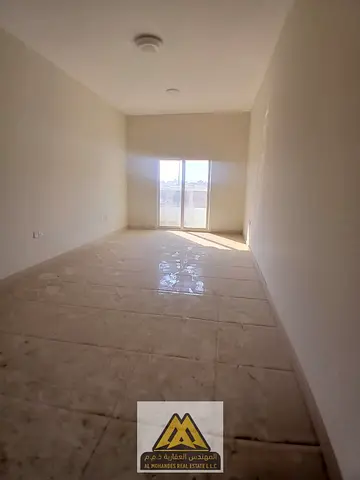 غرفة وصالة بالروضة 2، شارع الشيخ عمار، بالقرب من الشروق مول، 2 حمام وبلكونة، 35,008 درهم على 4 دفعات.