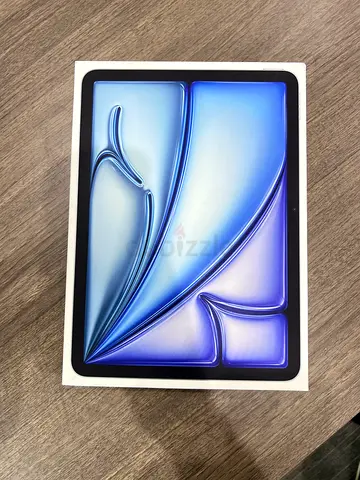 I Pad Air 11 inc 128 GB M2 Wifi+Cellular with 1 year apple official warrenty
