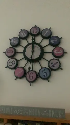 Decorative bottle-cap style wall clock, working condition