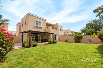 Rare Layout | Corner Plot | Full Lake View