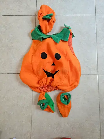 Kids Halloween Pumpkin Costume - Size age 2
