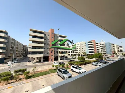 Hot Deal Road View Well Maintained Vacant Now