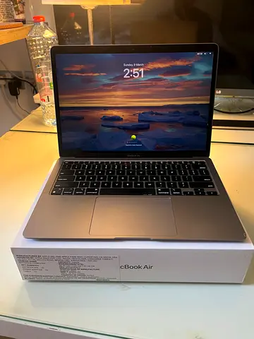 MacBook Air M1 13” 8/256GB