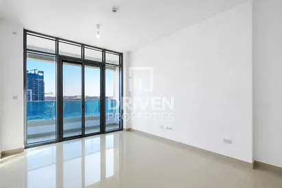 Ready to Move In | Balcony | Prime Location