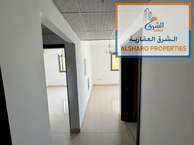 منطقة العاليا على الطريق مباشرة، مخرج سهل لدبي والشارقة. غرفة وصالة، صالة منفصلة، 2 حمام، ماستر، تكييف مركزي. 30 ألف على 6 دفعات. اتصل الآن.