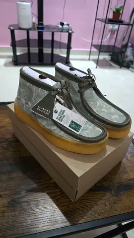 Clarks Originals Wallabee Boot - Camo Print, Size 41 Brand New
