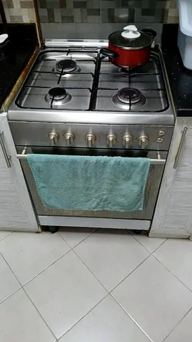 Gas Cooker with Oven for Sale in Good Condition