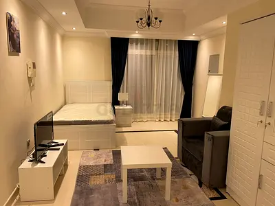 LUXURY ROOM AVAILABLE FOR ONE LADY