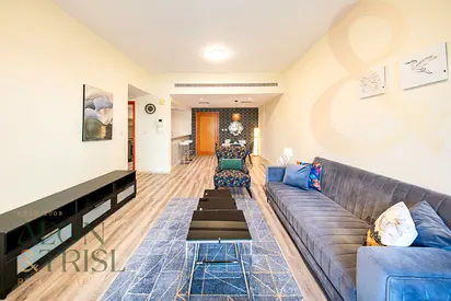 Spacious Terrace Layout with Courtyard Access