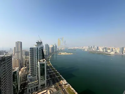 🏡 للبيع شقة غرفتين وصالة – برج الأمير بو خمسين | الشارقة