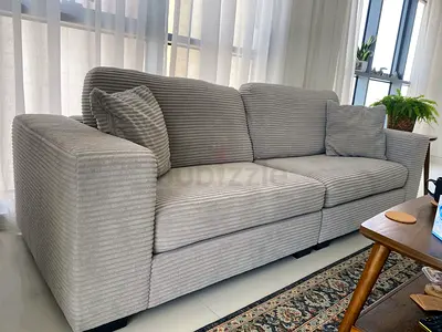 Comfy four-seater in perfect condition