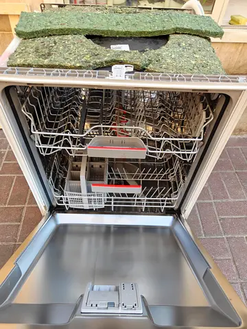 Bosch latest model 2 rack dishwasher fully-integrated built-in by kholol used appliances