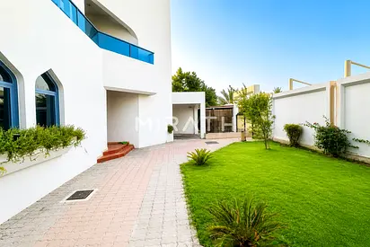 Private Pool & Garden | Elegant Villa