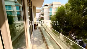 RARE UNIT WITH BALCONY | FURNISHED KITCHEN | NEAR THE GYM