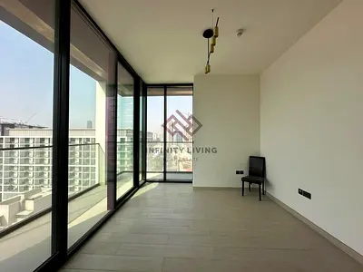 Distress Deal |Prime Location | Ready to Move