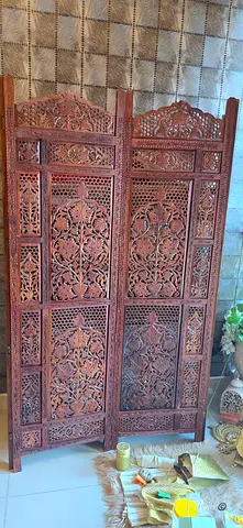 Solid Wooden Partition