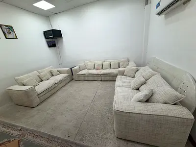Looks great condition pan home sofa set