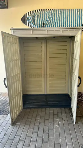 Outdoor storage , with double doors - excellent condition