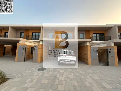 فرصة للبيع المستعجل في عجمان مجمع أزهي