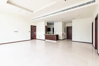 Direct Beach Access | Unfurnished | High Floor