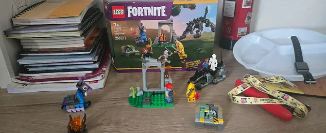 LEGO Fortnite set with assorted small builds and minifigures - used