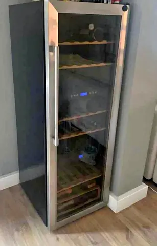 Hoover freestanding wine Fridge with glass door - duel zone, stainless trim