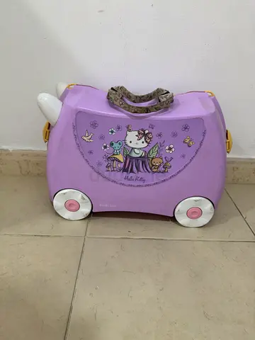 Trunki Kids Ride-On Suitcase Hello Kitty Purple Cabin Size Moving Out Sale