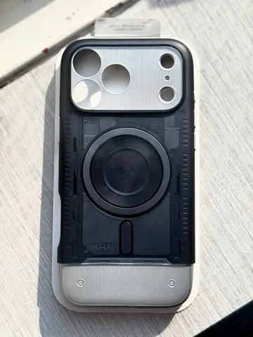 iPhone 17/18 pro max Spigen c1 extreme protection 3 layer case Black Graphite Hybrid. Brand new