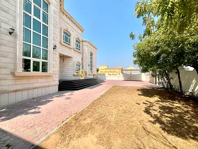 WELL KEPT BIG 5-BR IN PRIME LOCATION