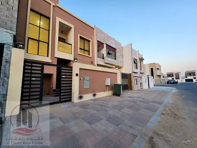 فيلا للايجار بعجمان منطقةالزاهية الفيلا ( 5 غرفة ماستر +مجلس كبير + صالة كبيرة + حوش كبير + غرفة خادمة )