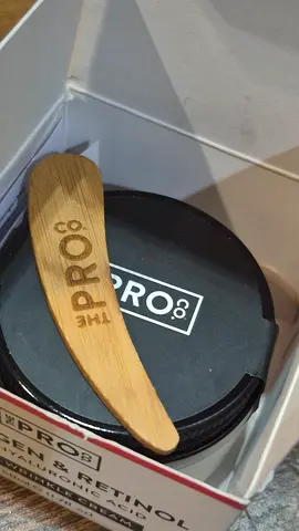 The PRO Co. skincare jar with wooden spatula - New