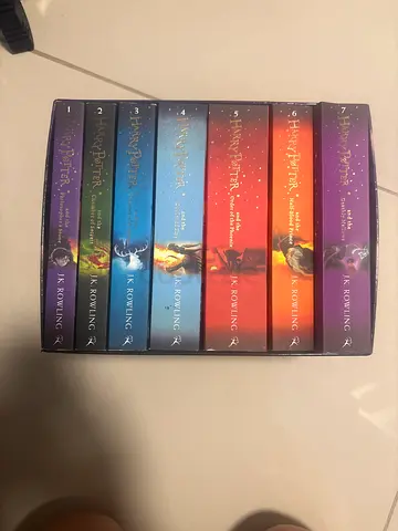 Complete Harry Potter 7-Book Paperback Box Set by J.K. Rowling
