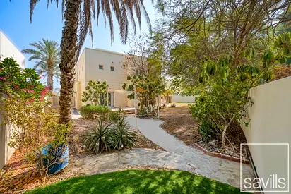 HUGE PLOT | VACANT | PRIVATE LOCATION VASTU