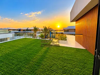Luxurious 5 bedroom with maid room villa for rent